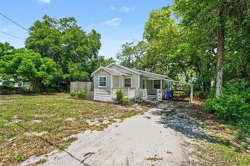 828 E 145th Ave, TAMPA, FL, 33613-1402 | Card Image