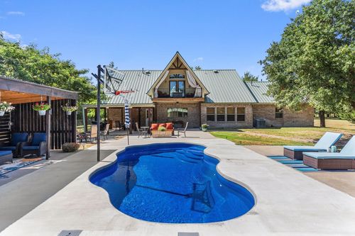 6702 State Highway 59 N, Bowie, TX, 76230-6751 | Card Image