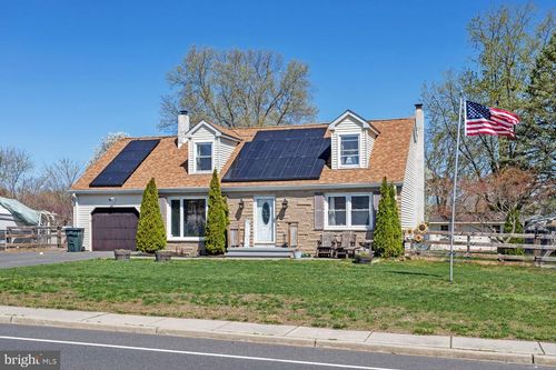 9 Hockamick Rd, COOKSTOWN, NJ, 08511-1009 | Card Image