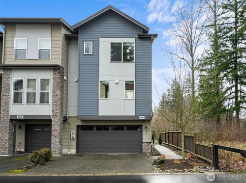 unit-d-2110 129th Pl Sw, Everett, WA, 98204-6291 | Card Image