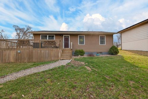 137 Vera Dr, Waterloo, IA, 50701-1053 | Card Image