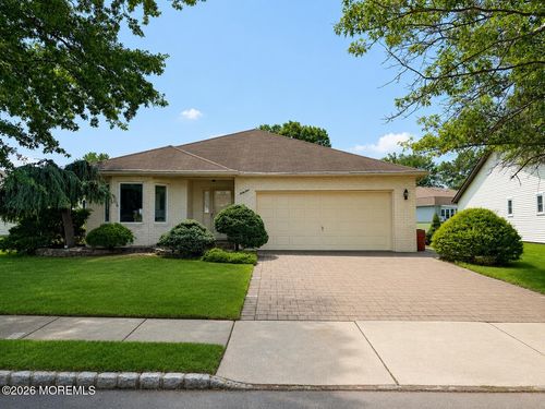 61 Peasley Dr, Marlboro, NJ, 07746-1767 | Card Image