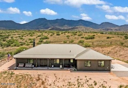 1564 S Flores Ln, Benson, AZ, 85602-0689 | Card Image