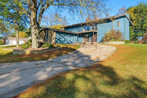 2804 Dartmouth Dr, Janesville, WI, 53548-2750 | Card Image