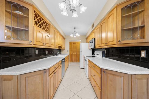 103-800 Jeffery St, Boca Raton, FL, 33487-4167 | Card Image