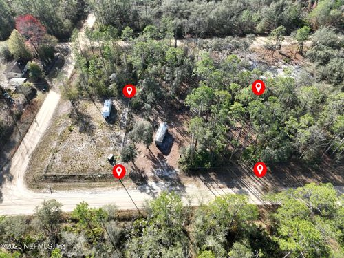 117 Glisson St, Interlachen, FL, 32148-3600 | Card Image