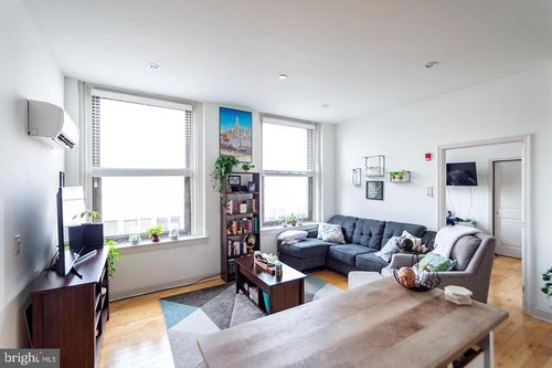 apt-302-427 Monroe St, PHILADELPHIA, PA, 19147-3188 | Card Image