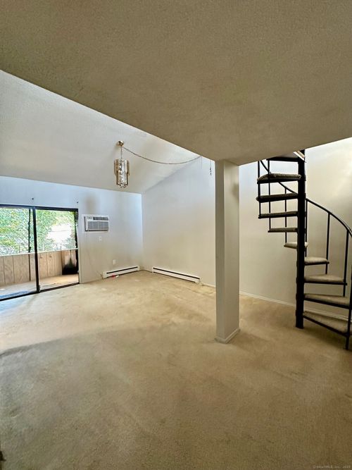 264-264 Burgundy Hill Ln, Middletown, CT, 06457-6369 | Card Image