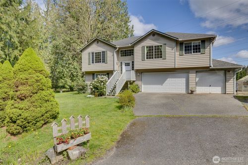 18611 92nd St Se, Snohomish, WA, 98290-3205 | Card Image