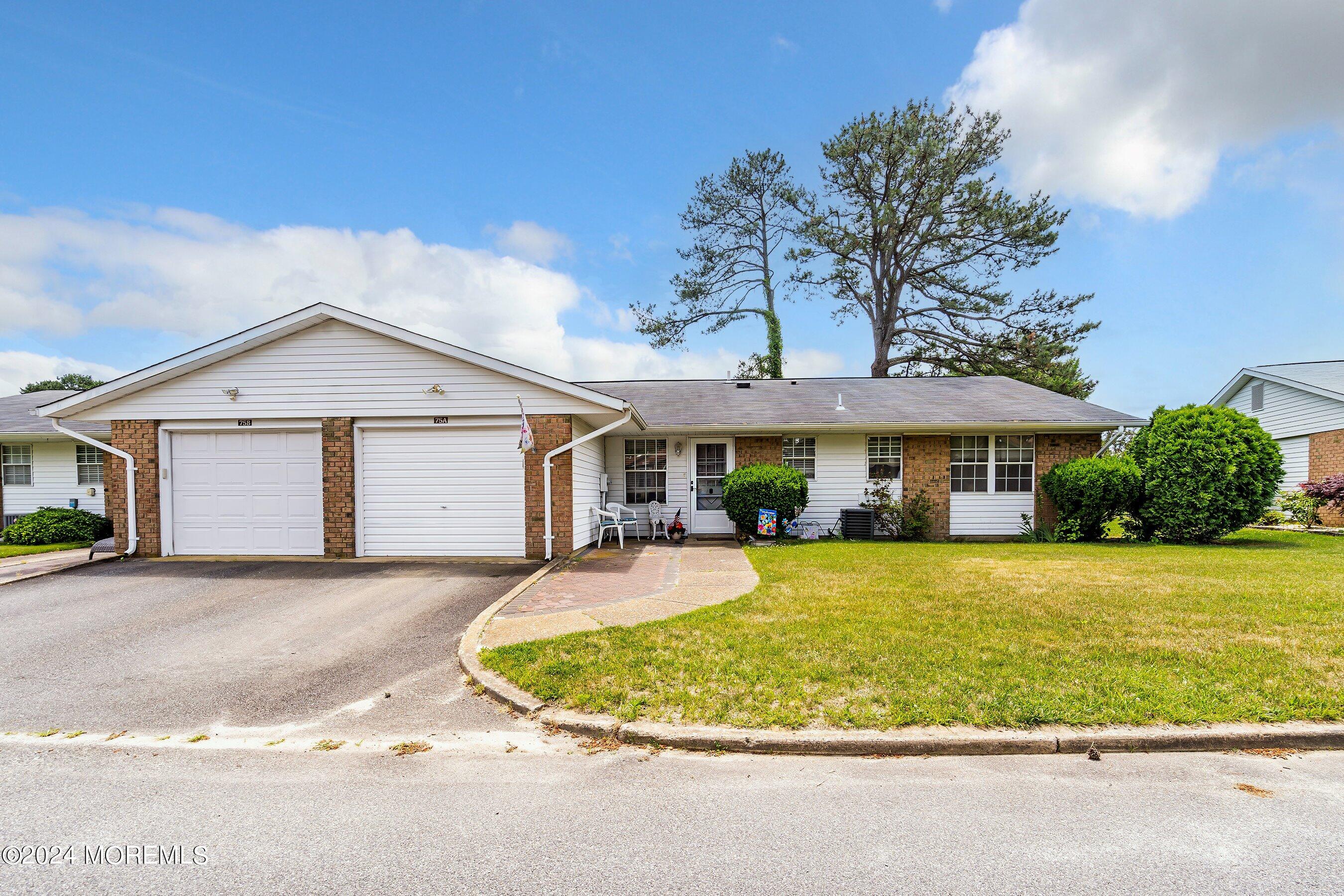 Cambridge Cir, Manchester, NJ 08759