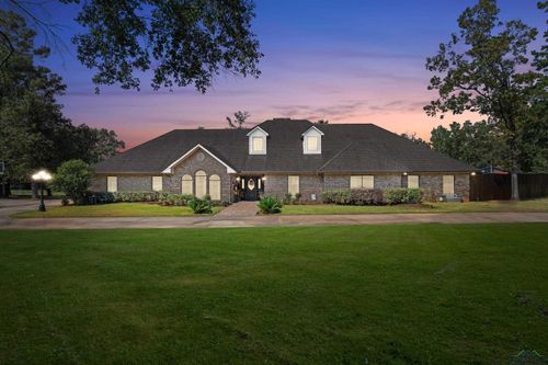 136 County Road 1040, Center, TX, 75935-8517 | Card Image