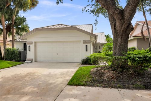 233 River Park Dr, Jupiter, FL, 33477-9326 | Card Image
