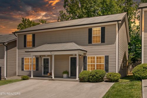 4754 Forest Landing Way, Knoxville, TN, 37918-1986 | Card Image