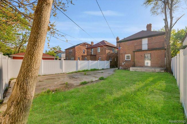 17550 Ohio St, House other with 3 bedrooms, 2 bathrooms and null parking in Detroit MI | Image 35