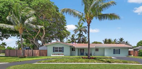 1019 Se 12th Ave, Deerfield Beach, FL, 33441-7147 | Card Image