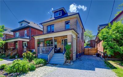 166 Ottawa St S, House other with 3 bedrooms, 1 bathrooms and 5 parking in Hamilton ON | Image 2