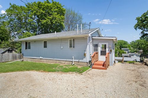 320 E Hughes Ave, Des Moines, IA, 50315-2839 | Card Image