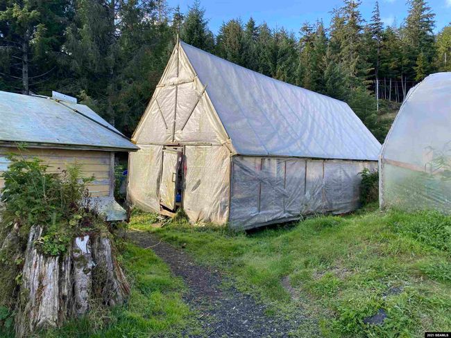 Lot 1, Block 10 Legal Address Only, House other with 4 bedrooms, 2 bathrooms and null parking in Whale Pass AK | Image 12