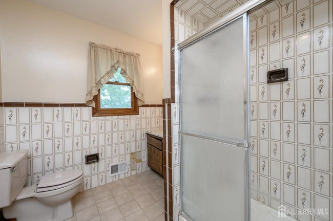 98 S Cliff Rd, House other with 4 bedrooms, 4 bathrooms and null parking in Colonia NJ | Image 23