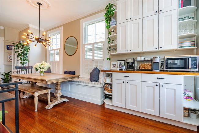 APT-4 - 173 Main St, Condo with 2 bedrooms, 1 bathrooms and 2 parking in East Greenwich RI | Image 30