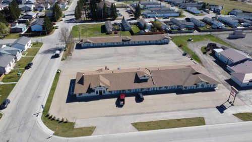 701 Main Ave W, Sundre, AB, T0M1X0 | Card Image