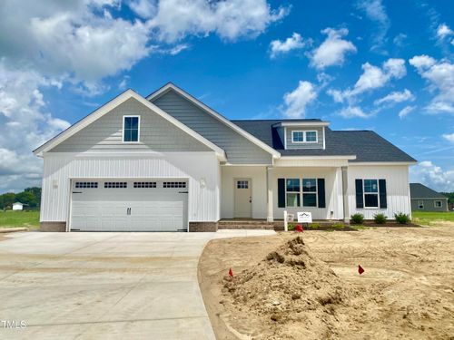 215 Rae Dr, Pikeville, NC, 27863-4703 | Card Image