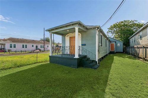 1437 Gallier St, New Orleans, LA, 70117-6025 | Card Image