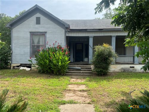 1228 Saint Peter St, Gonzales, TX, 78629-2927 | Card Image