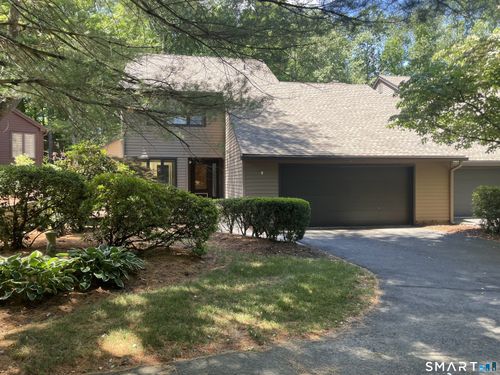 8-8 Ironwood Rd, West Hartford, CT, 06117-1120 | Card Image