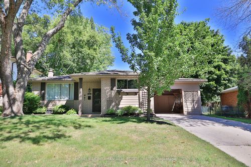 904 Ellesmere Ave, Peterborough, ON, K9H7A7 | Card Image