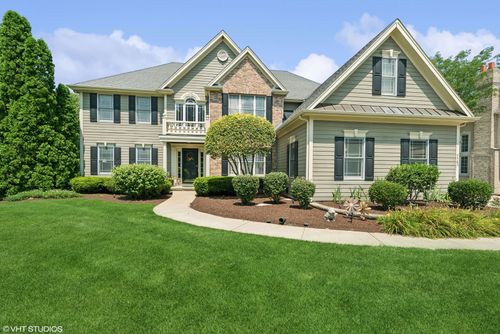 9560 Nicklaus Ln, Crystal Lake, IL, 60014-3345 | Card Image