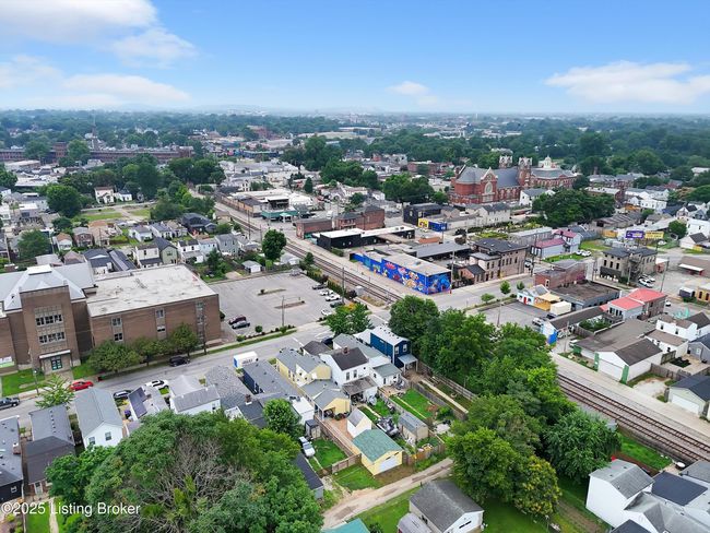 923 Mary St, House other with 3 bedrooms, 1 bathrooms and null parking in Louisville KY | Image 49