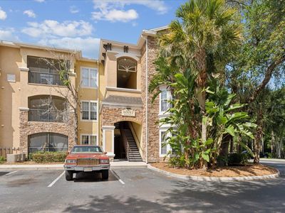 301 - 10017 Courtney Palms Boulevard, Condo with 3 bedrooms, 2 bathrooms and null parking in Tampa FL | Image 1