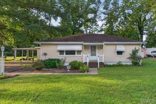 200 Ross Ln, Belleville, IL, 62220-2843 | Card Image