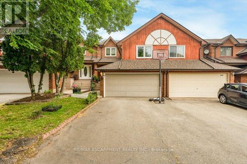 2597 Addingham Crescent, Oakville (CV Clearview), ON, L6J7K6 | Card Image