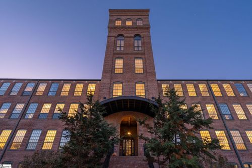 305-400 Mills Ave, Greenville, SC, 29605-4185 | Card Image