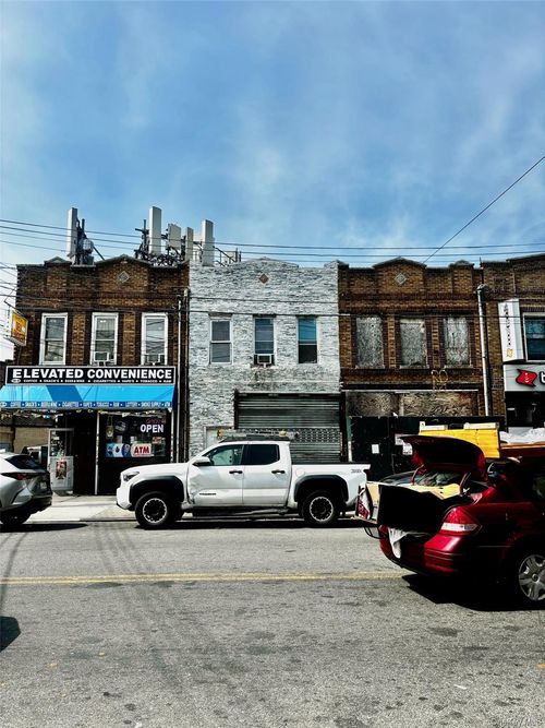 13203 Liberty Ave, South Richmond Hill, NY, 11419-2351 | Card Image
