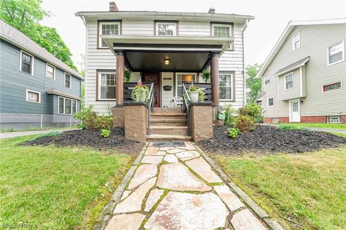3273 E Scarborough Rd, Cleveland Heights, OH, 44118-3408 | Card Image