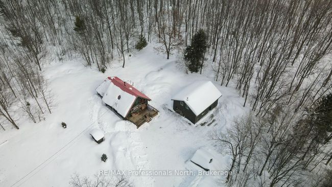 1015 Calbrett Rd, House other with 1 bedrooms, 1 bathrooms and 5 parking in Haliburton ON | Image 40