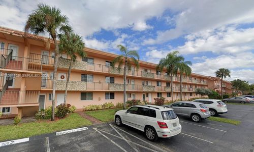 201-5950 Del Lago Cir, Sunrise, FL, 33313-6360 | Card Image
