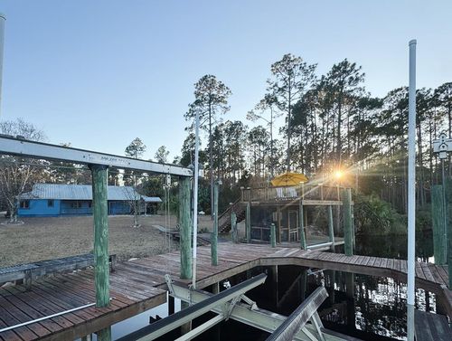 897 Mill Rd, Carrabelle, FL, 32322 | Card Image