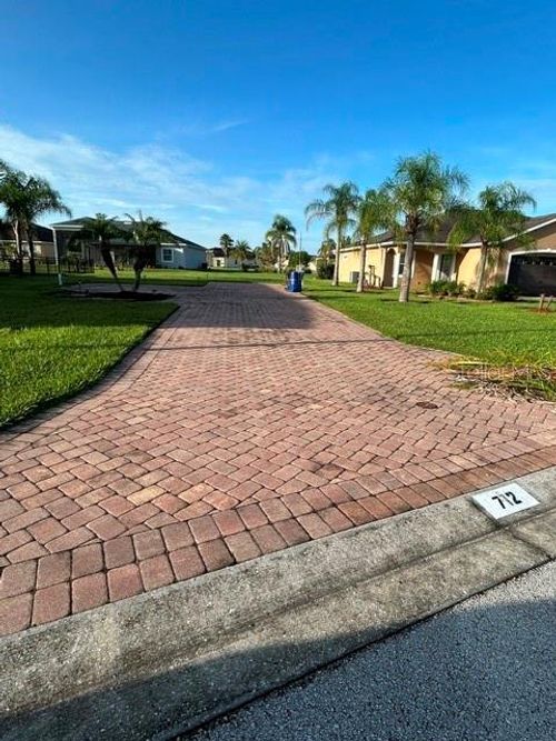 712 Teaberry Trl, POLK CITY, FL, 33868-5158 | Card Image