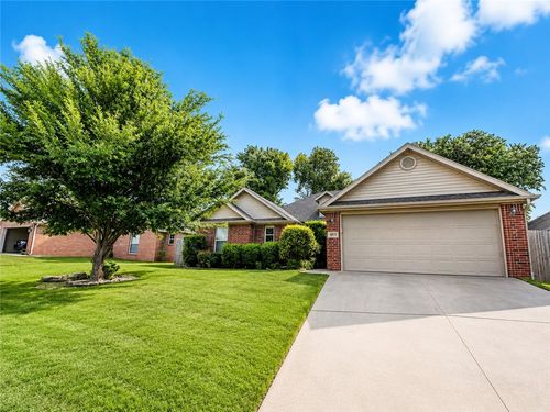 6013 S 36th St, Rogers, AR, 72758-9031 | Card Image