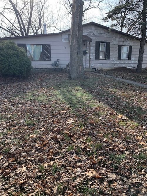 117 Clark St, Chenoa, IL, 61726-1003 | Card Image