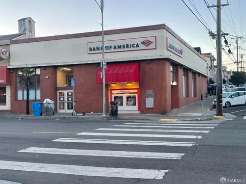 1945 Irving St, San Francisco, CA, 94122-1713 | Card Image