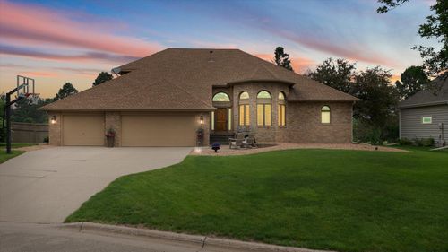 3600 Rae Ln, Woodbury, MN, 55125-4905 | Card Image