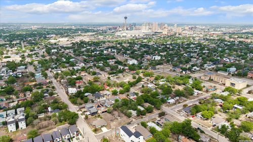 819 Piedmont Ave, San Antonio, TX, 78210-2039 | Card Image
