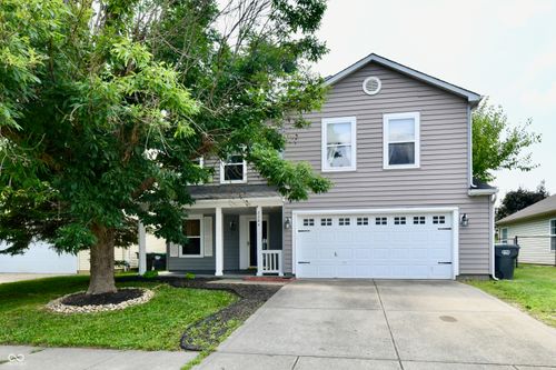 2284 Blossom Dr, Greenwood, IN, 46143-7739 | Card Image