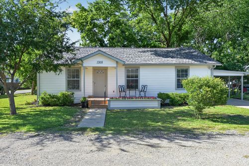 1308 Sherman St, Mckinney, TX, 75069-2040 | Card Image