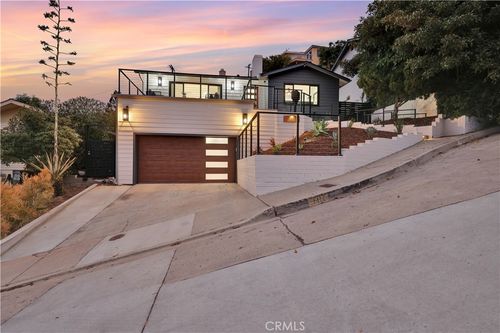 3412 Poe St, San Diego, CA, 92106-1805 | Card Image